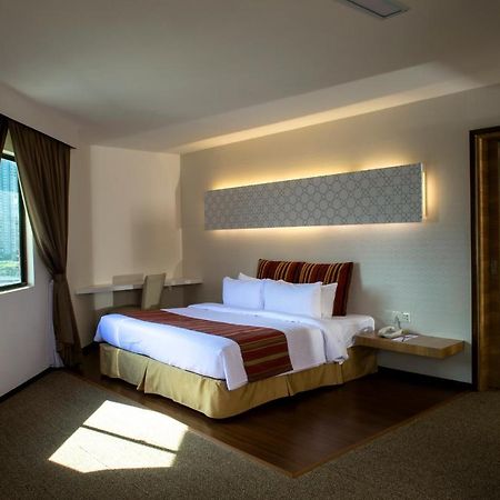 Grand Barakah Hotel Ampang  Kültér fotó