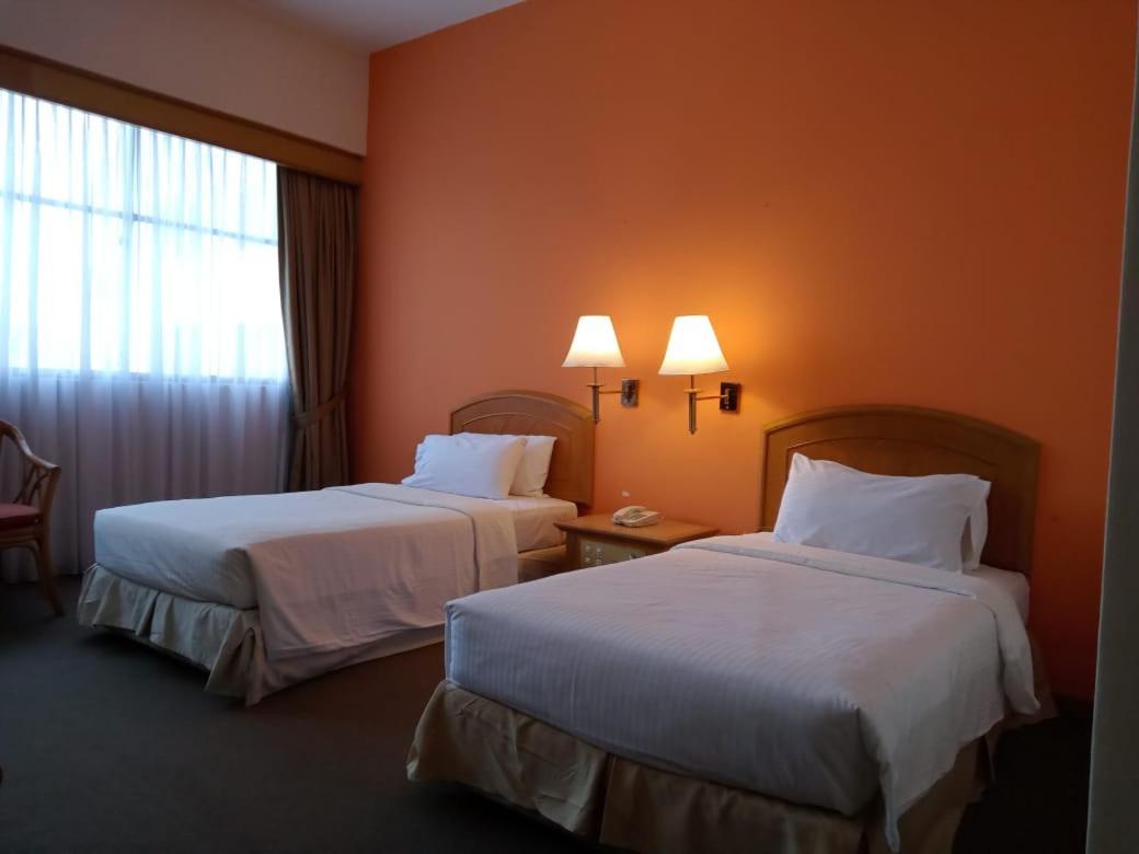 Grand Barakah Hotel Ampang  Kültér fotó